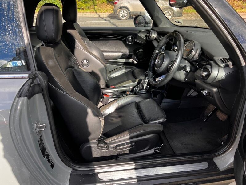 MINI CONVERTIBLE