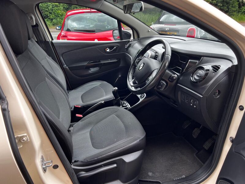 RENAULT CAPTUR