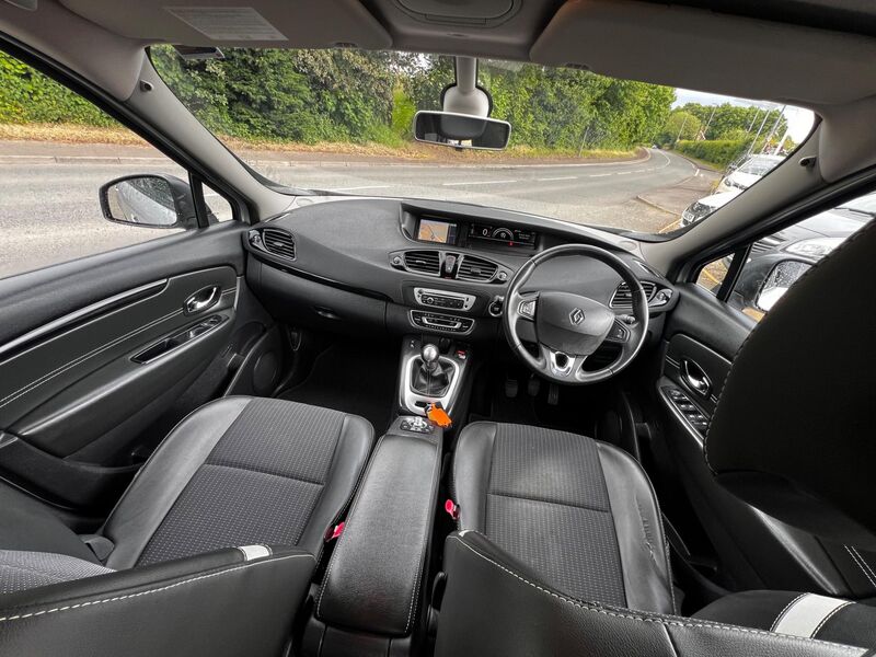 RENAULT SCENIC