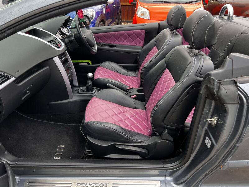 PEUGEOT 207 CC