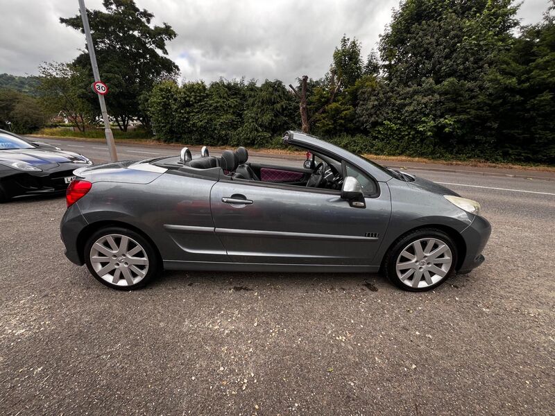 PEUGEOT 207 CC