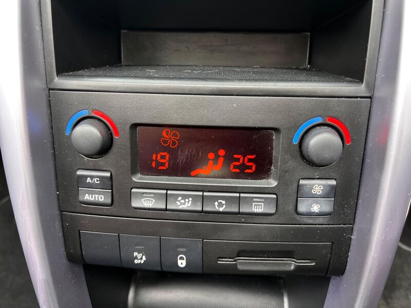 PEUGEOT 207 CC