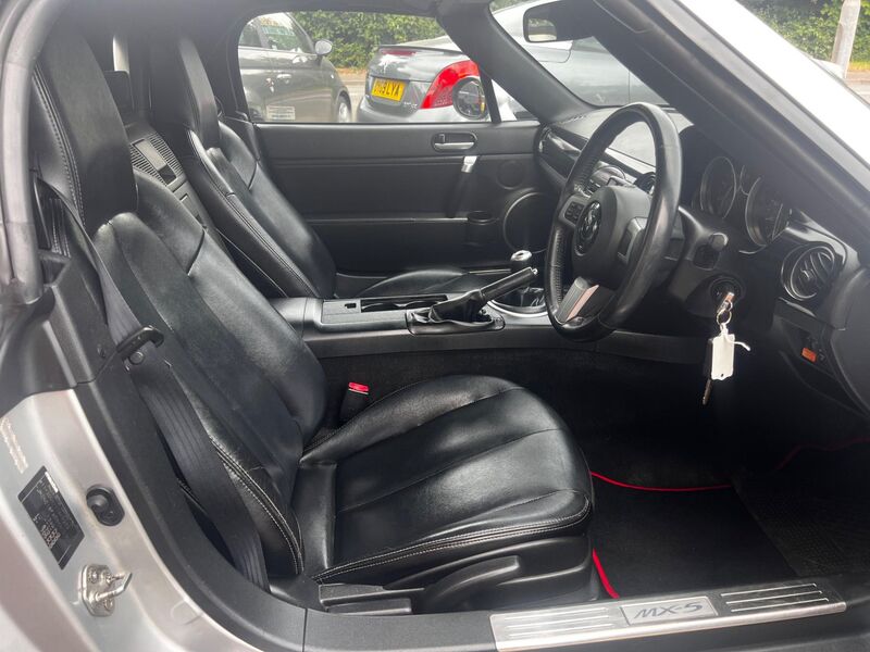 MAZDA MX-5