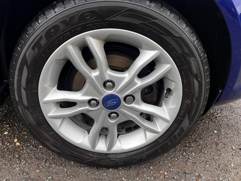 FORD FIESTA