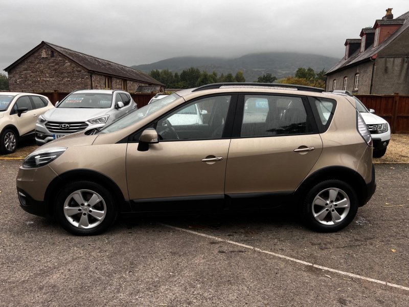 RENAULT SCENIC