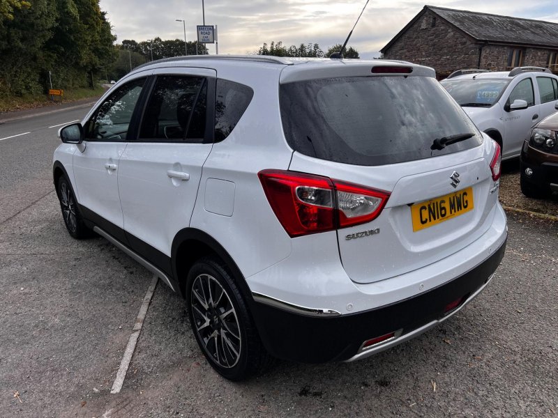 SUZUKI SX4 S-CROSS