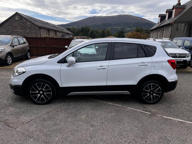 SUZUKI SX4 S-CROSS