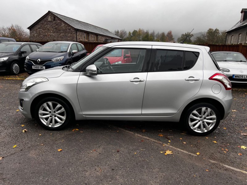 SUZUKI SWIFT
